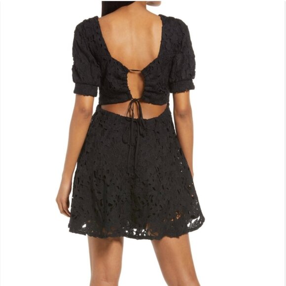 NWT Lulus For a Moment Lace Cut Out Mini Dress Size XL - Picture 2 of 9
